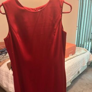 Josephine Chaus Sleek Red Sleeveless Dress - Polished Minimalist Style